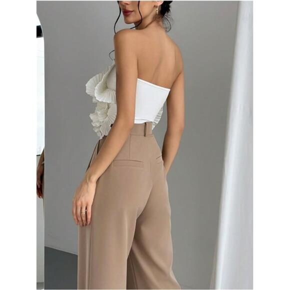 🌸 3D Flower Bandeau Crop Top | Strapless Summer Tube Top - Picture 2 of 5